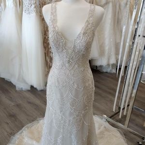 Wedding dress